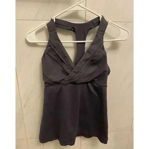 Lululemon Top - Picture 1 of 2